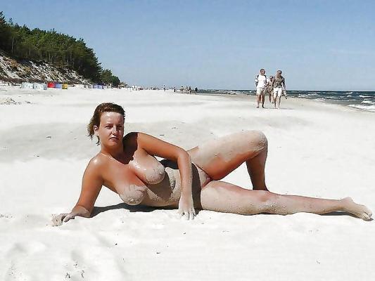 16P I like nudist beach