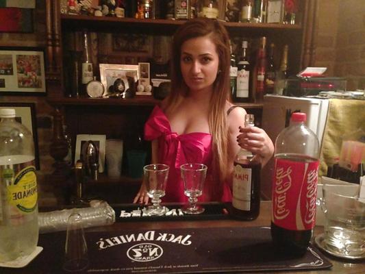 25P Богатая азиатская девушка из Солихалла, Британия