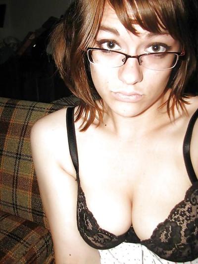 25P Amateur Teen Selfies