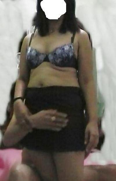 25P Ma femme indienne Desi (salope) déshabillée et baisée, partie 1