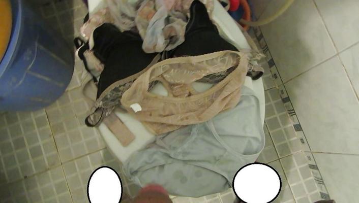 17P Cum on many my sexy neighbour girl's dirty panties 27102014
