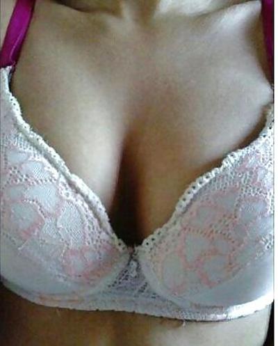 5P Babe in changing room