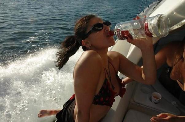 25P Hottest Chicks In Metal (5) Boat Party