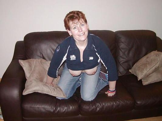 7P Mature plump scottish wife