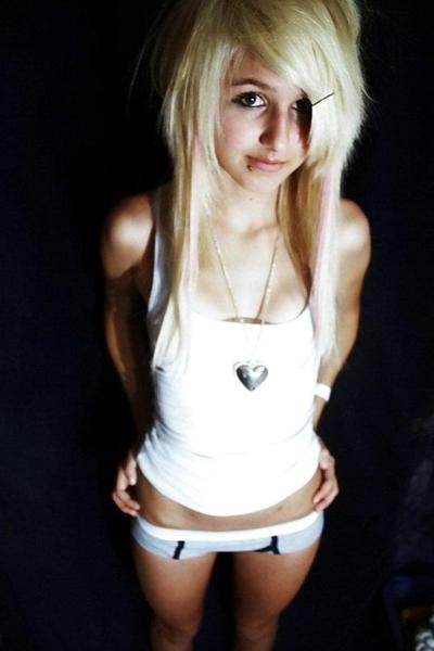 13P Emo teenies