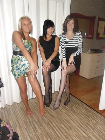 25P Estonian teens-02 beach bra panties party