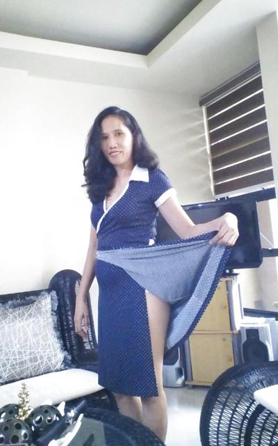 8P Pinay in blue dress