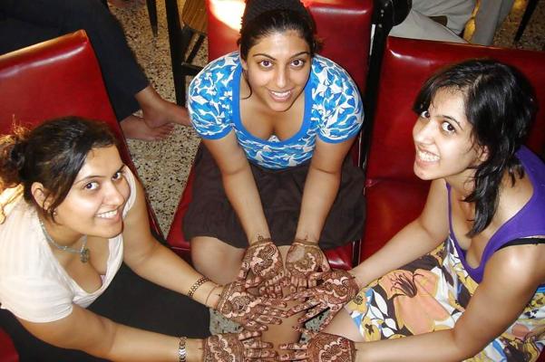 11P Desi Hot girls 2