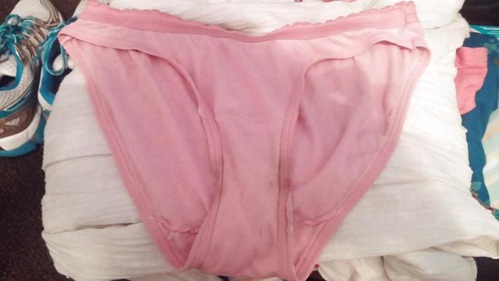 10P Friend's Panties - 31 Year Old Single Blonde