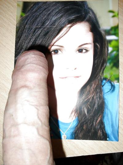 25P Selena Gomez Éjaculation