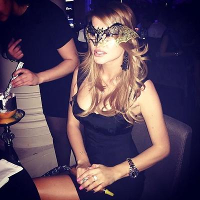 25P Stunning & Sexy Armenian Woman and her Russian Boyfriend #3