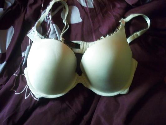4P Used bra and panty 