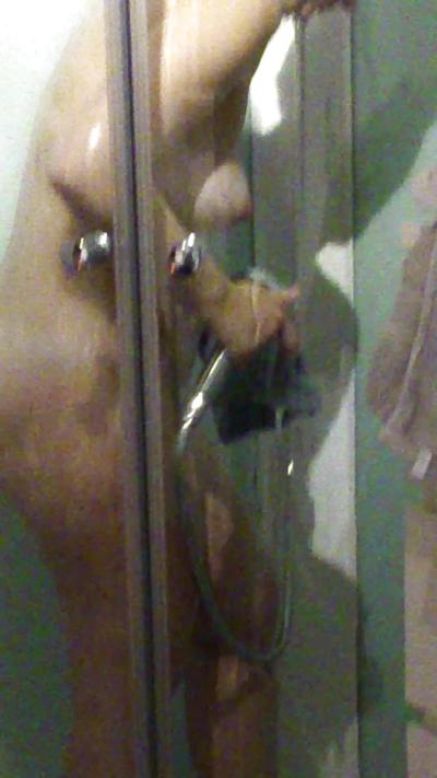 11P Ma femme nue - A la douche 3