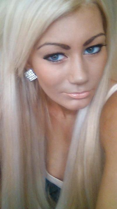 25P Hot Milf Stripper selfies
