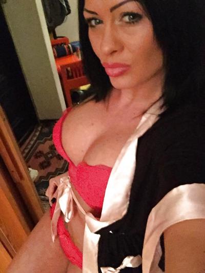 16P PORNSTAR VIP ESCORT 