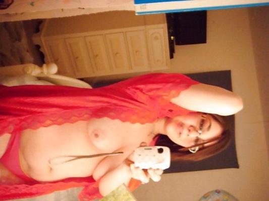 6P Sexy bitch with glasses and cleavage.