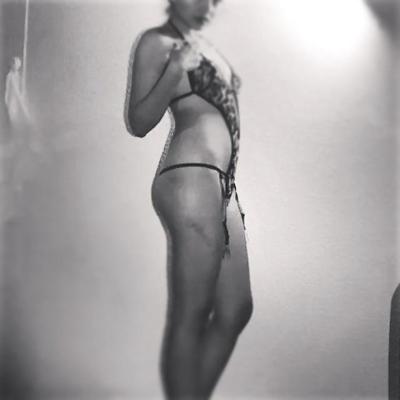 6P Sexy latina nude