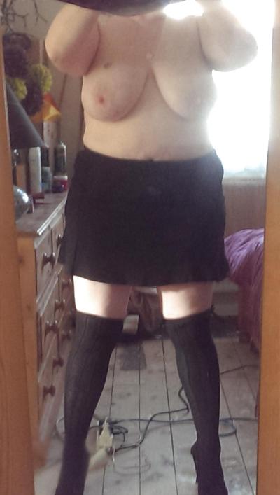 16P My English Boobs, Nipples, Legs & Arse, Dress Up