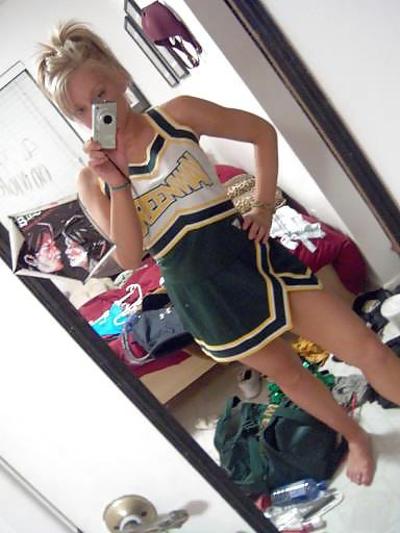 20P Cheerleader selfshots