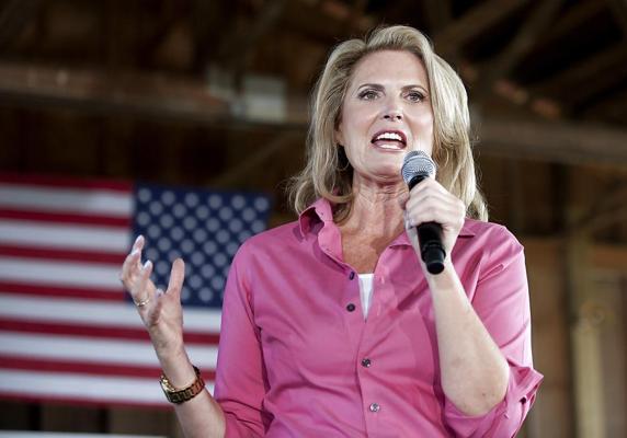 25P J'adore me branler avec la conservatrice Ann Romney