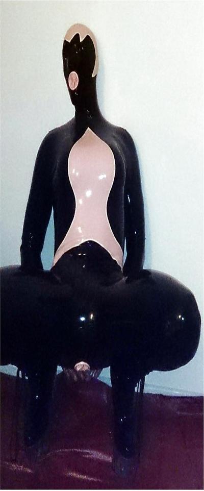7P HotDoll Latex 1