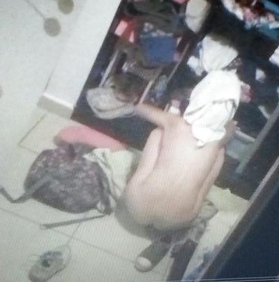 4P 近くの写真ビデオ盗撮