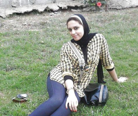 12P hijab mejor 2