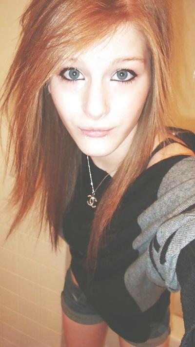 18P Young Skinny Girl Selfshots in Bath Room