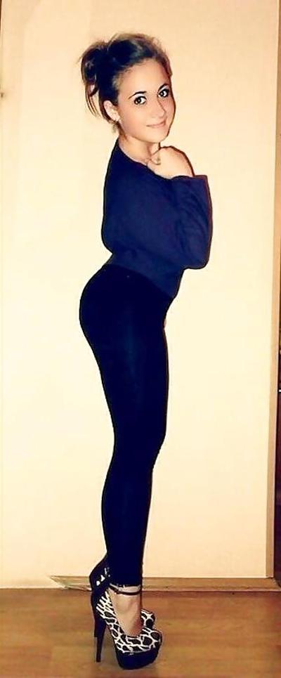 25P Sluts in Tight Pants! 21