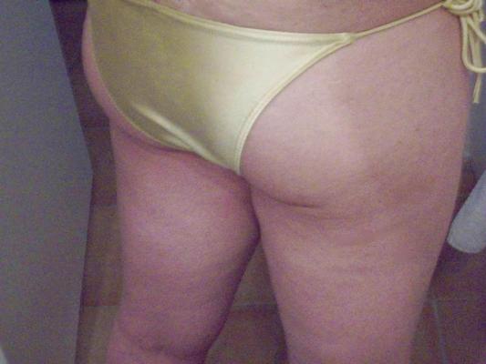 18P Gold bikini