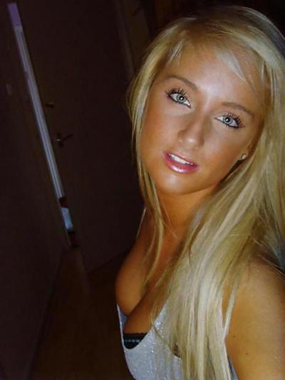 19P Hot Blondie with Big Boobs - BBenito