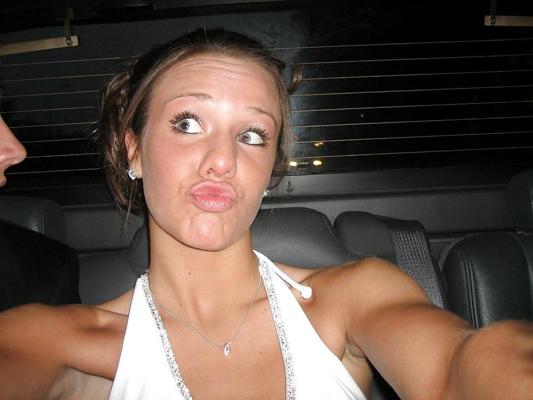 8P Sexy Coed Jakie Love to Snap Pics of Herself!