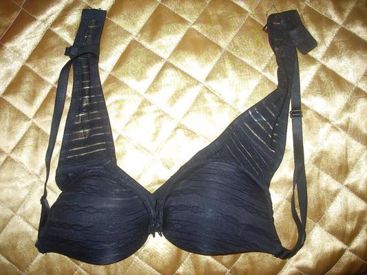 7P New photos of panties and bra on my fucking mom