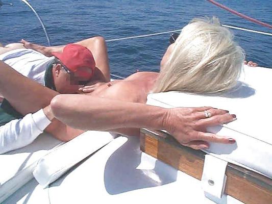 15P Mature Anne enjoying another Boatride