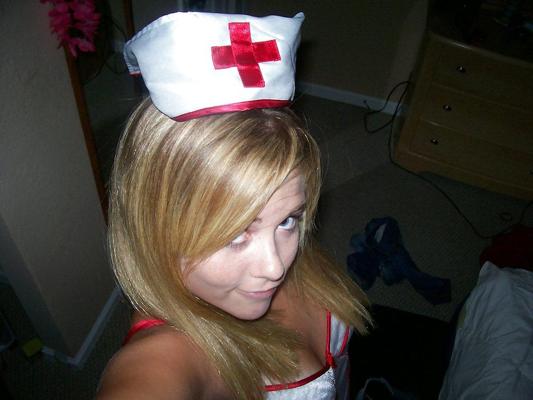 8P Sexy amateur nurse