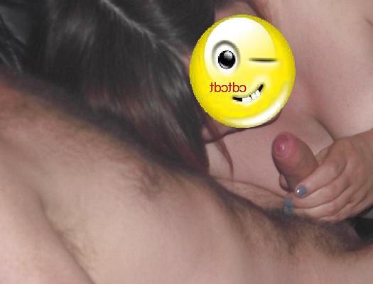12P The wife and an xhamster friend (donster44)