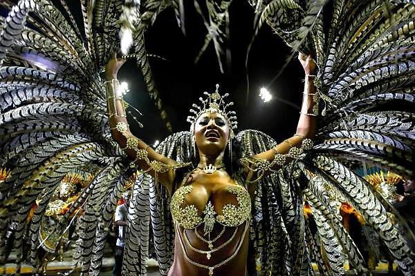 25P Brazilian carnival
