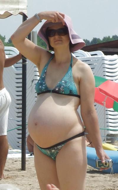 12P Romanian amateur pregnant wife