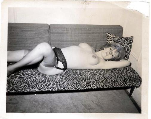 5P Girlfriend from the 60s in fine nylons 