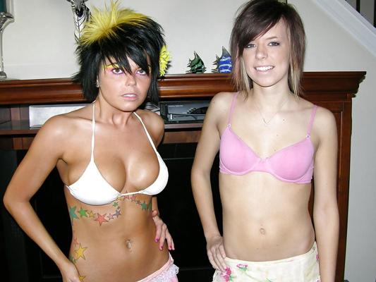 5P TWO girl WILD PUSSIES