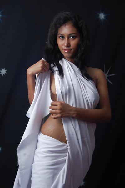 25P Indian teen nude 33