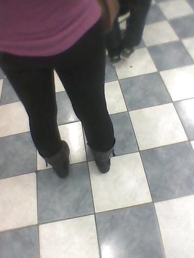 8P Secret phone pics of ass,standing in ques...horny