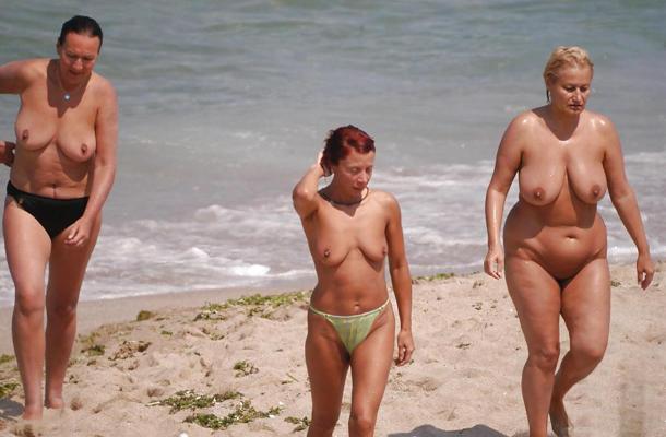 20P Naked beach 100.