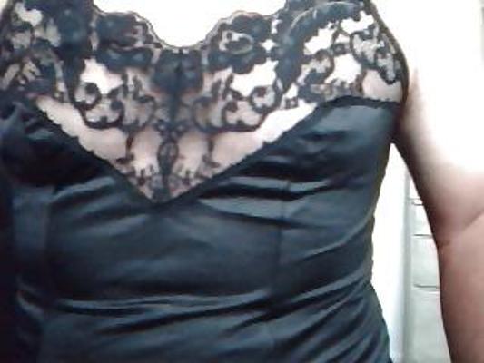 5P Black frilly briefs