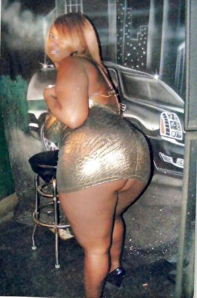4P Black bbw at the club