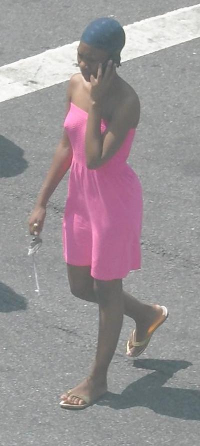 4P Harlem Girls in the Heat 130 - New York - Bra-less Nipple