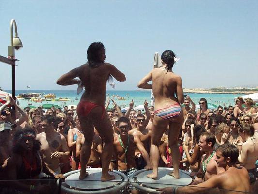 25P Private Album:  Wet T-Shirt at Spring Break and More