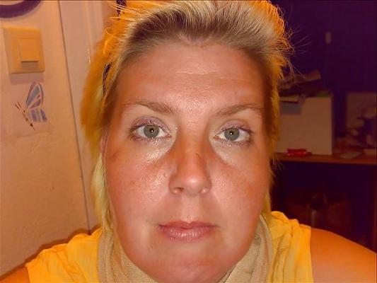 4P A little more facial photos of my wife!