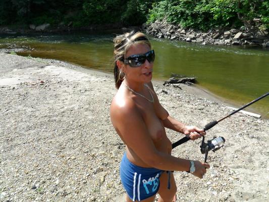 8P Bbw wife fishing topless
