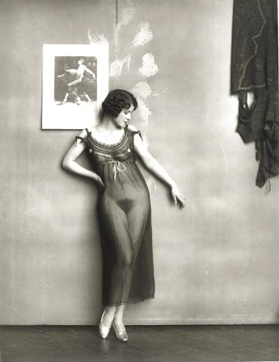 20P Vintage nude 1